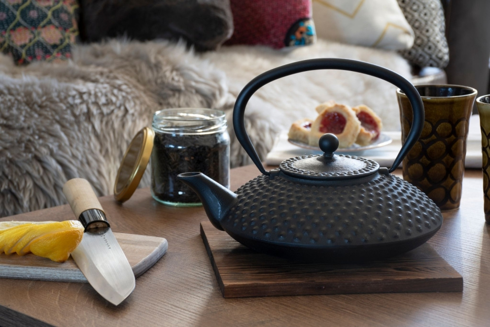 Benefits of Using a Cast Iron Kettle for Tea